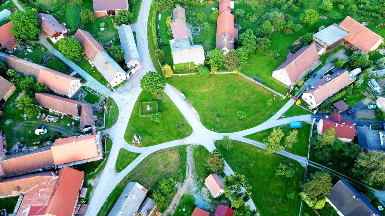 Roubenka Rozkos Villa Nové Město nad Metují Eksteriør billede