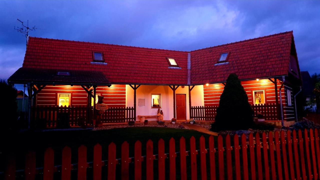 Roubenka Rozkos Villa Nové Město nad Metují Eksteriør billede