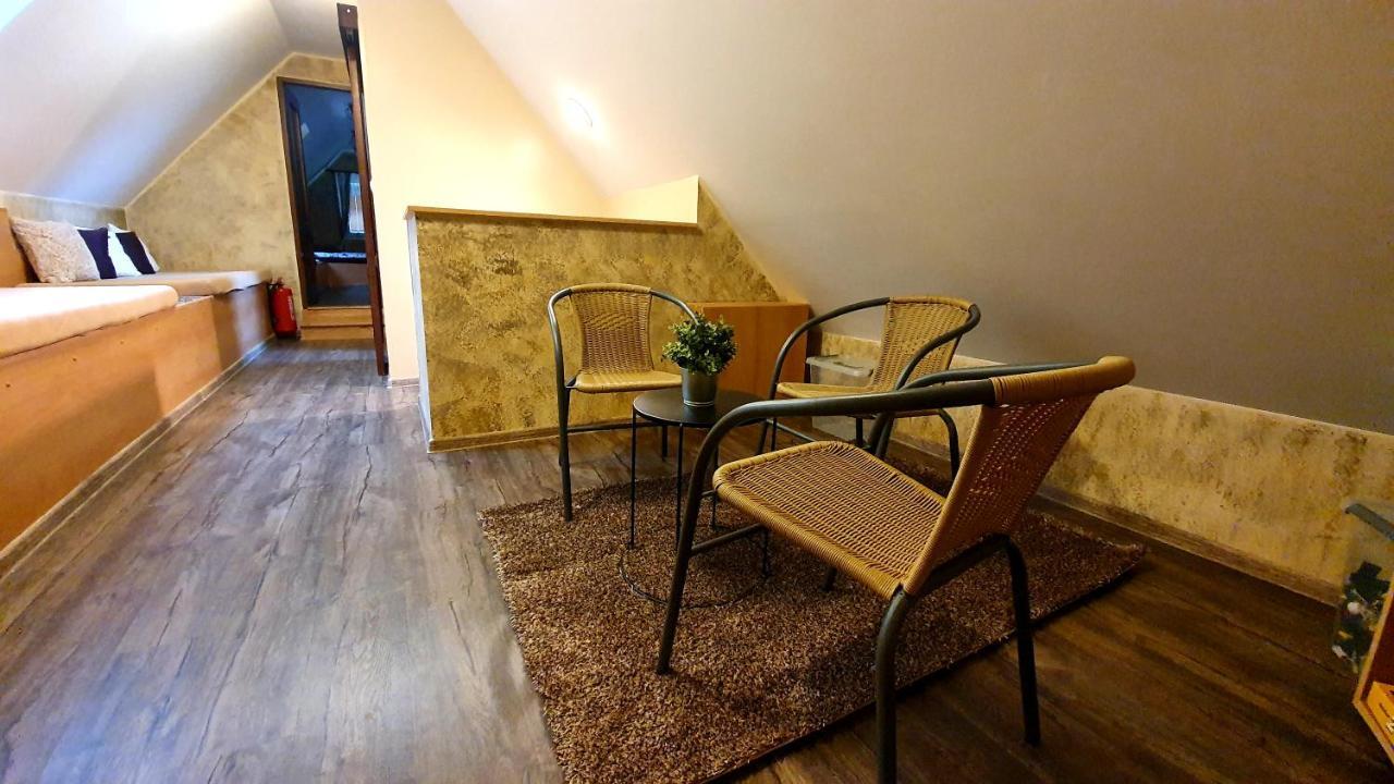 Roubenka Rozkos Villa Nové Město nad Metují Eksteriør billede